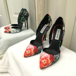 Steve Madden Pumps